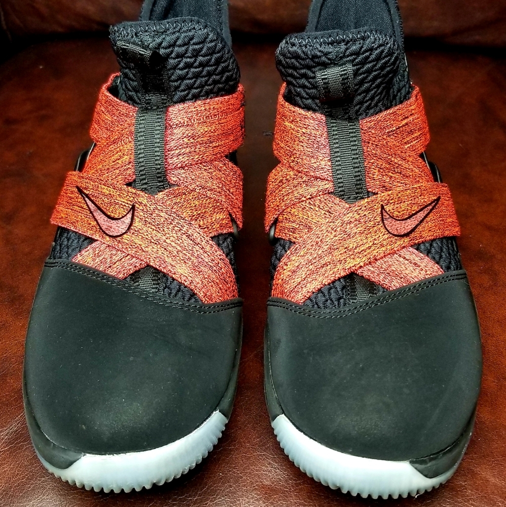 Lebron Soldier 12 Sz 5y Black Crimson Excellent Co